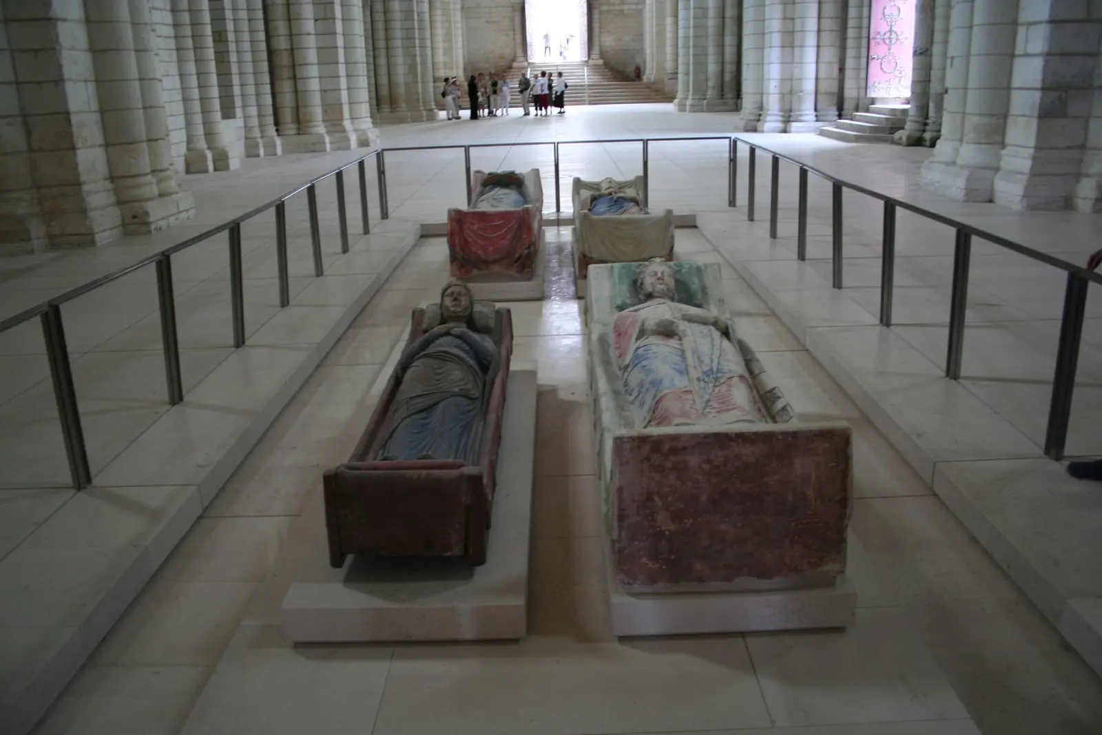 Les gisants de l’abbaye de Fontevraud, par Nono vlf