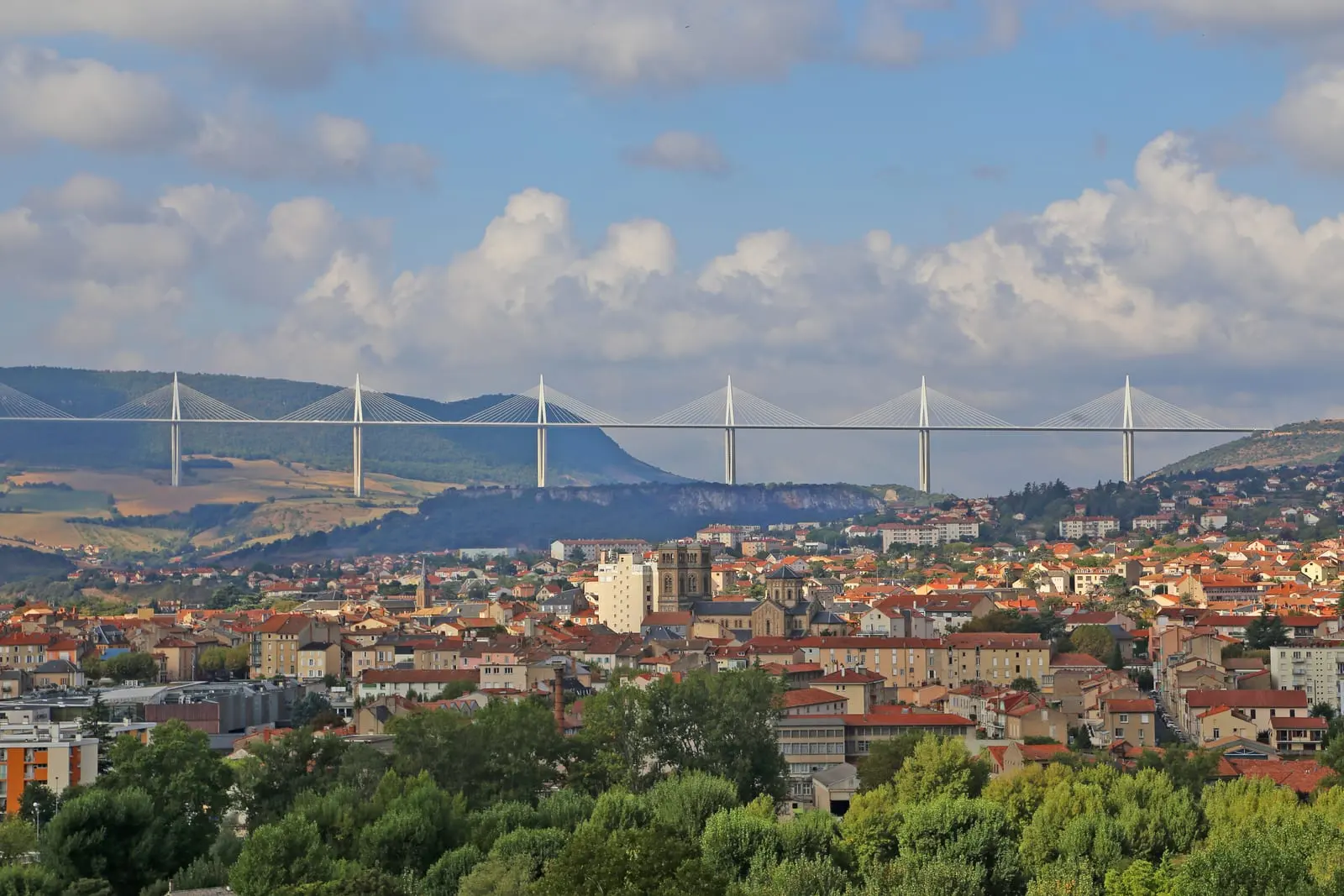 Le viaduc de Millau, par W. Bulach